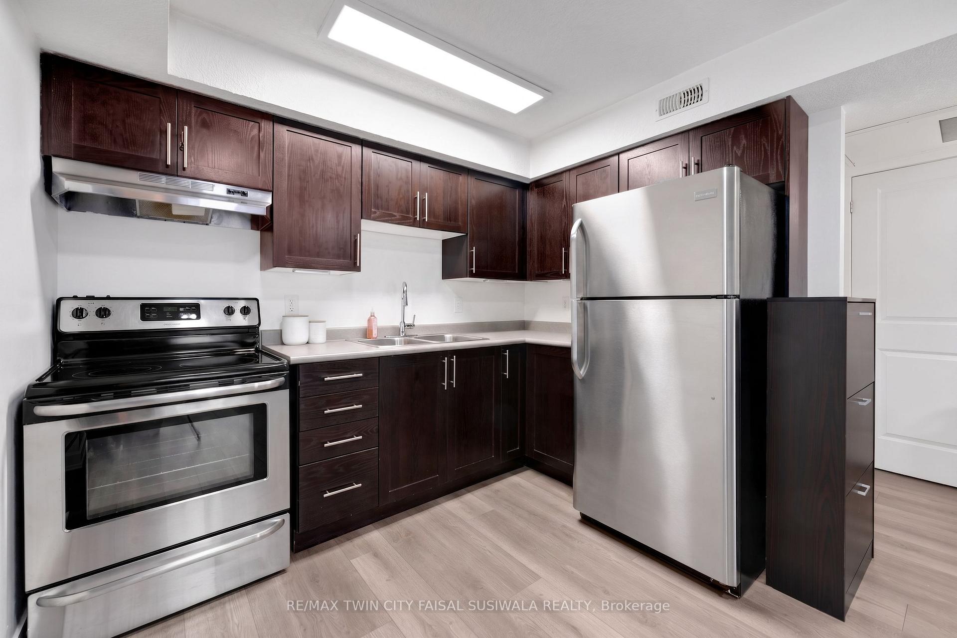 Photo 9 of Unit 1C, 185 Windale Crescent, Kitchener, Laurentian Hills — HOMEH