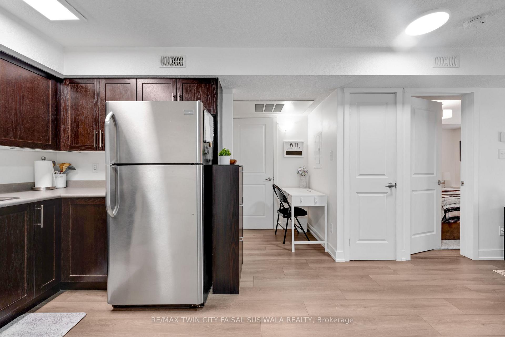 Photo 11 of Unit 1C, 185 Windale Crescent, Kitchener, Laurentian Hills — HOMEH