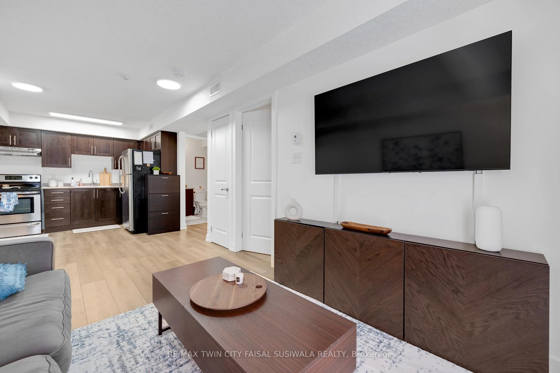 Photo 26 of Unit 1C, 185 Windale Crescent, Kitchener, Laurentian Hills — HOMEH
