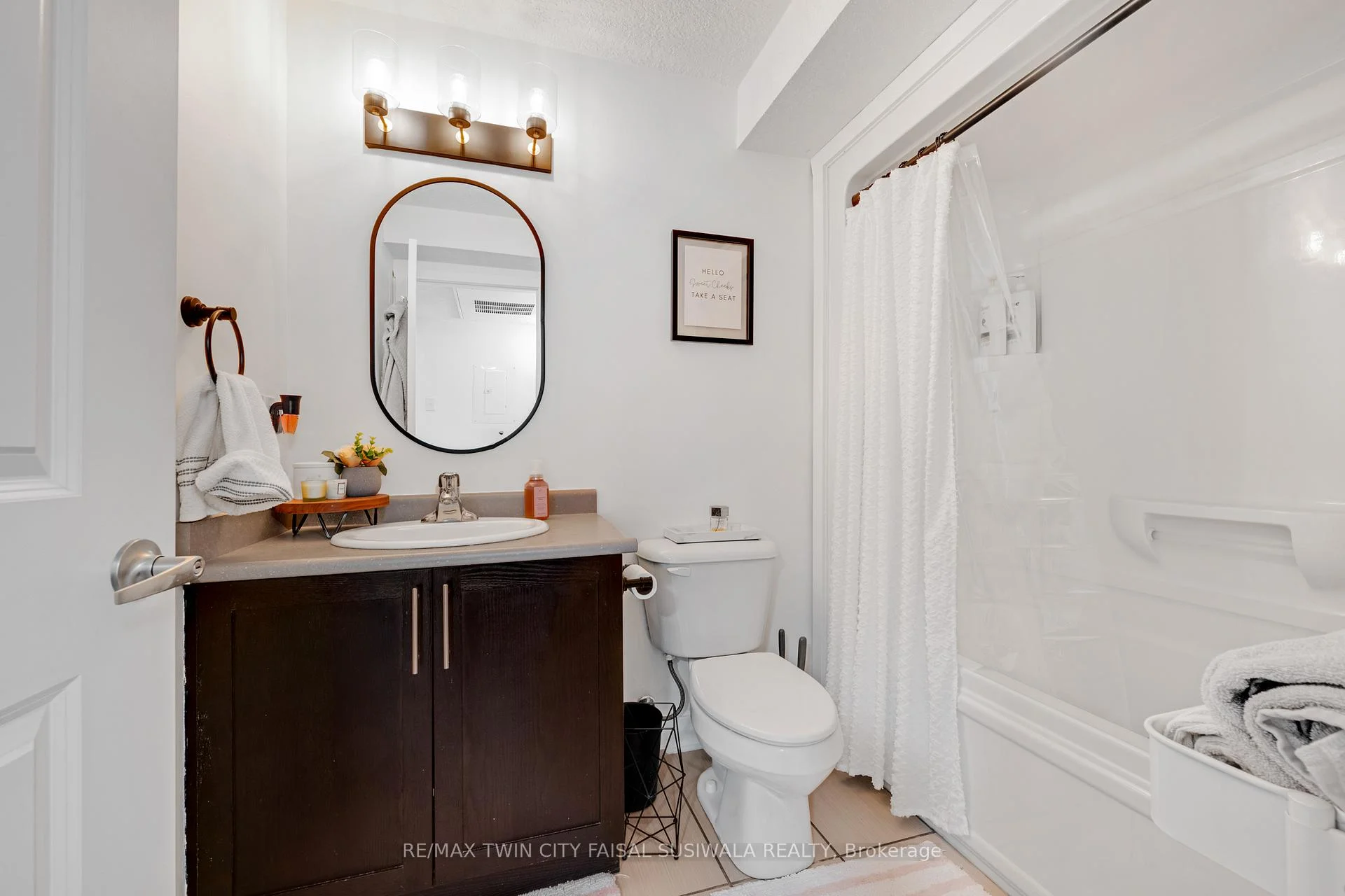 Photo 32 of Unit 1C, 185 Windale Crescent, Kitchener, Laurentian Hills — HOMEH