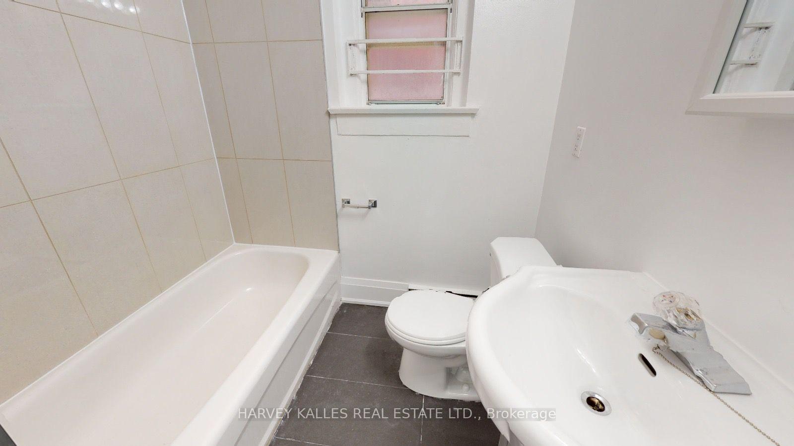 Photo 12 of Unit 2, 1065 Bathurst Street, Toronto, The Annex — HOMEH