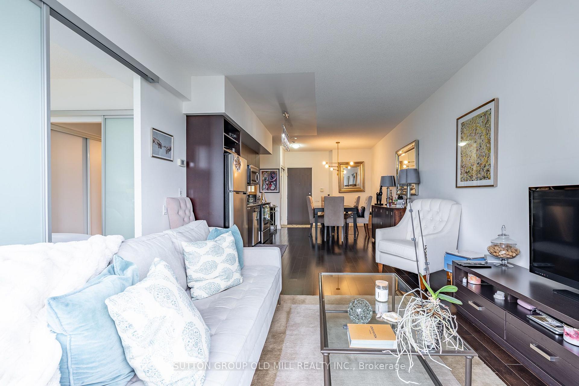Photo 3 of Unit 1216, 103 The Queensway Avenue, Toronto, High Park-Swansea — HOMEH