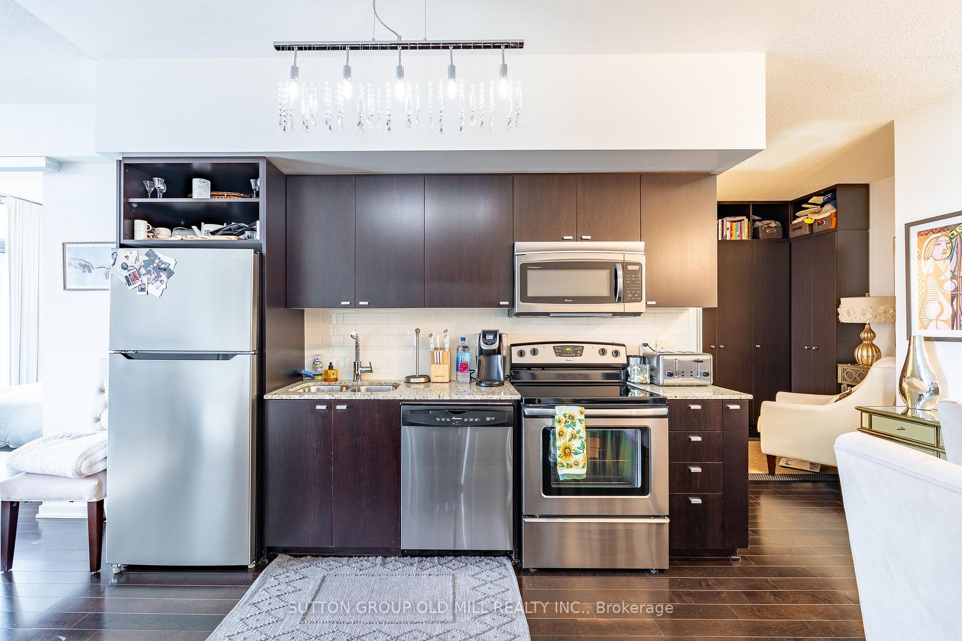 Photo 7 of Unit 1216, 103 The Queensway Avenue, Toronto, High Park-Swansea — HOMEH