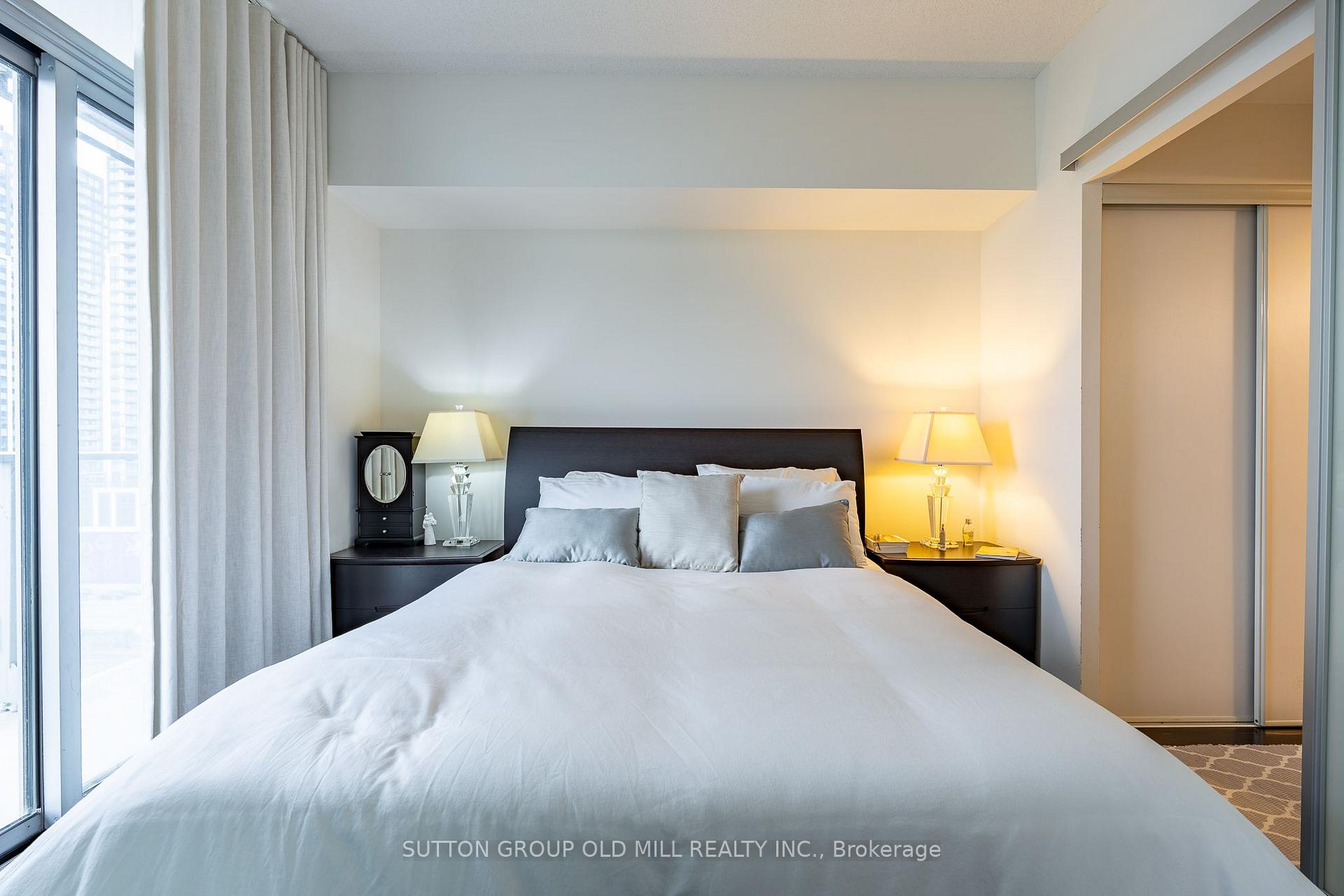 Photo 11 of Unit 1216, 103 The Queensway Avenue, Toronto, High Park-Swansea — HOMEH