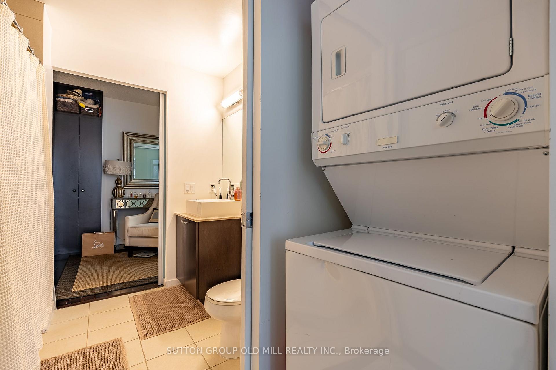 Photo 15 of Unit 1216, 103 The Queensway Avenue, Toronto, High Park-Swansea — HOMEH