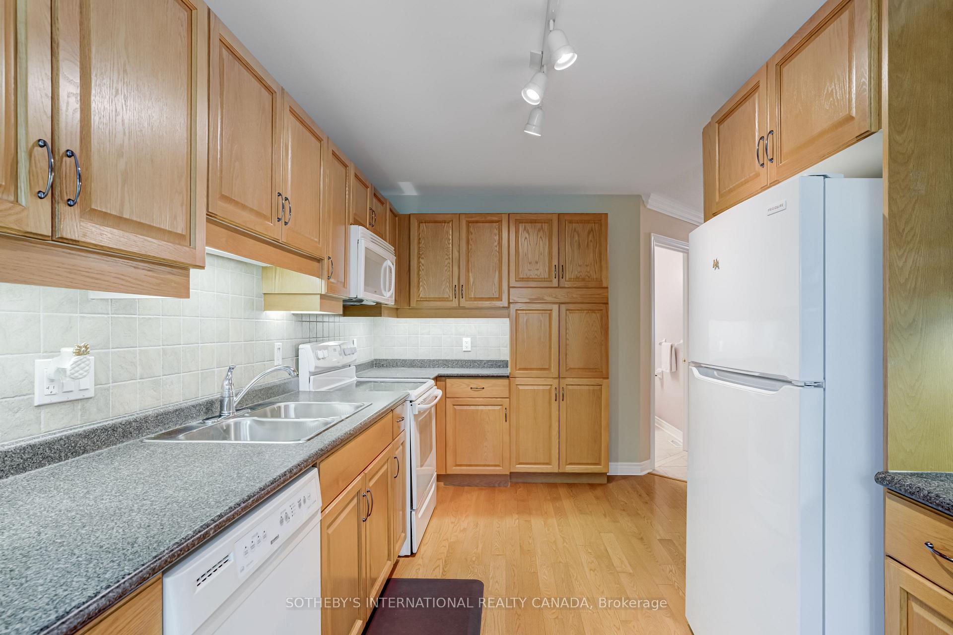 Photo 22 of 14 Artisan Lane, New Tecumseth, Alliston — HOMEH