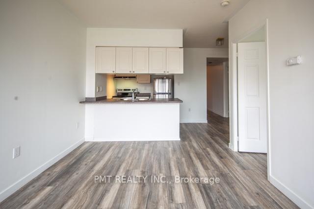 Photo 3 of Unit 901, 889 Bay Street, Toronto, Bay Street Corridor — HOMEH