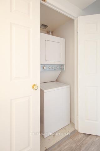 Photo 8 of Unit 901, 889 Bay Street, Toronto, Bay Street Corridor — HOMEH