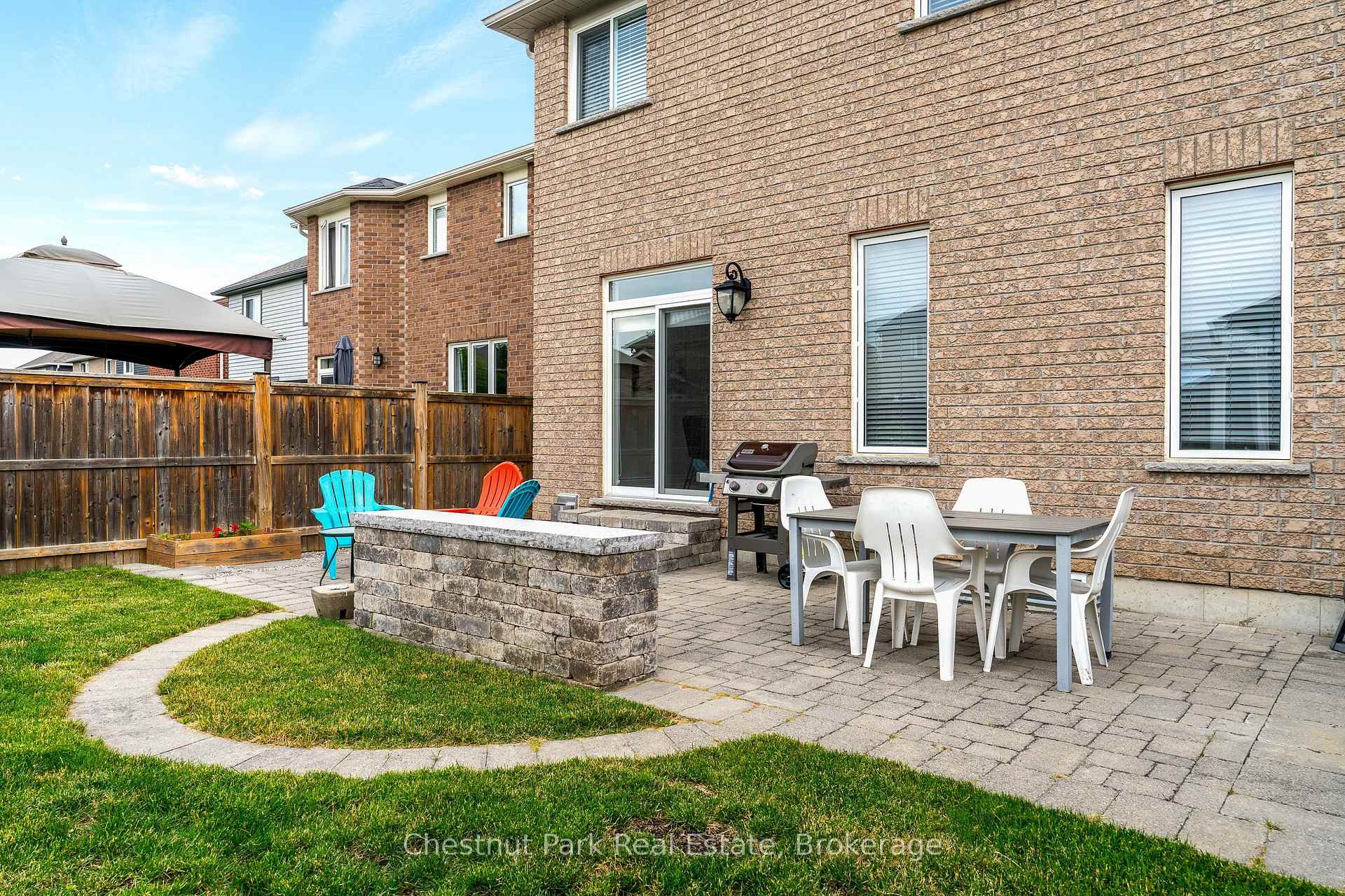 Photo 9 of 89 Garbutt Crescent, Collingwood — HOMEH