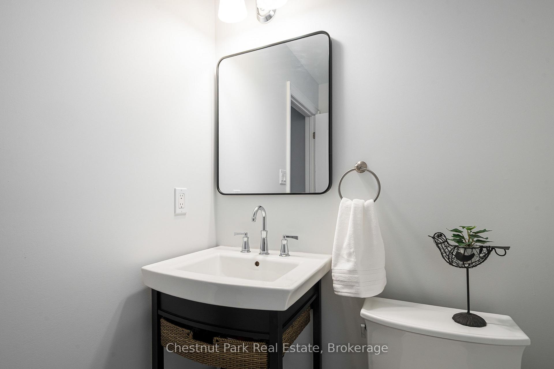 Photo 26 of 89 Garbutt Crescent, Collingwood — HOMEH