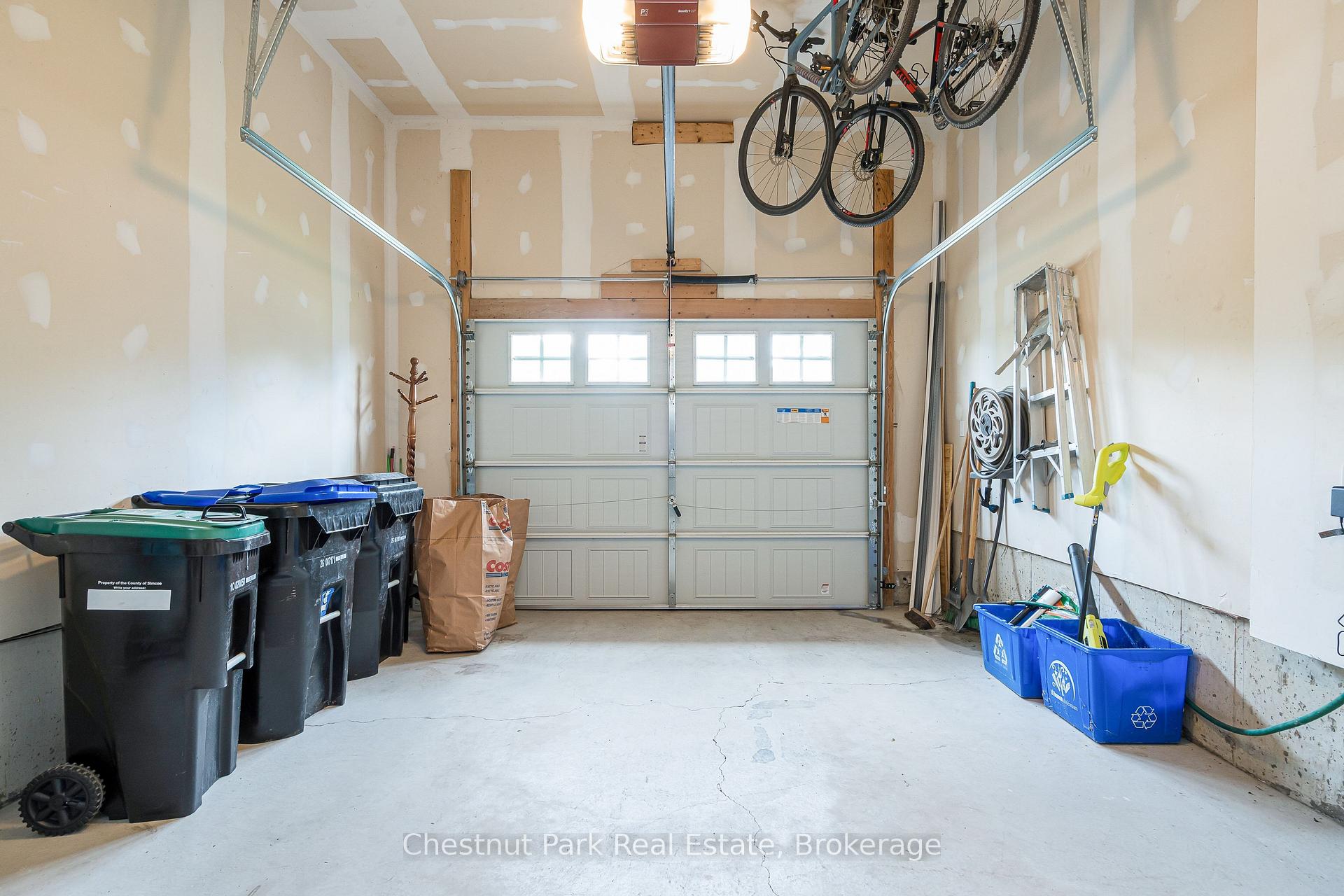 Photo 28 of 89 Garbutt Crescent, Collingwood — HOMEH