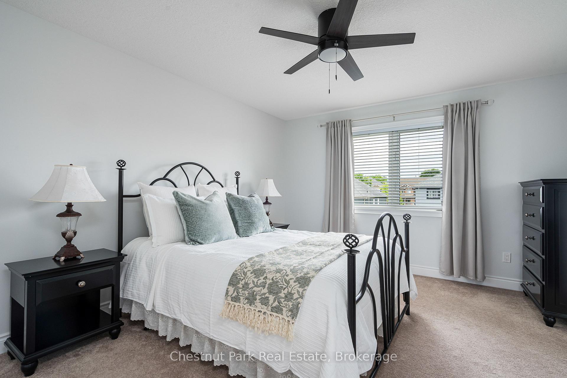 Photo 33 of 89 Garbutt Crescent, Collingwood — HOMEH