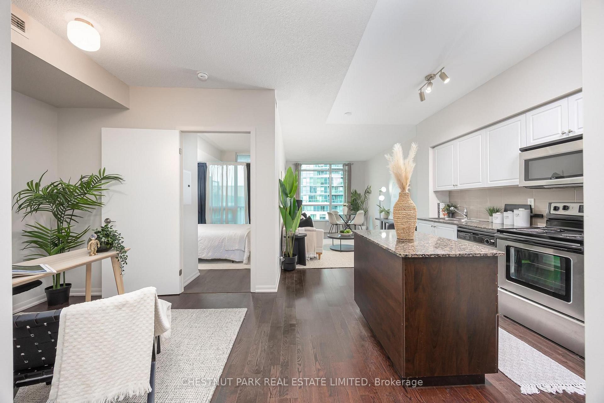 Photo 1 of Unit 808, 215 Fort York Boulevard, Toronto, Niagara — HOMEH