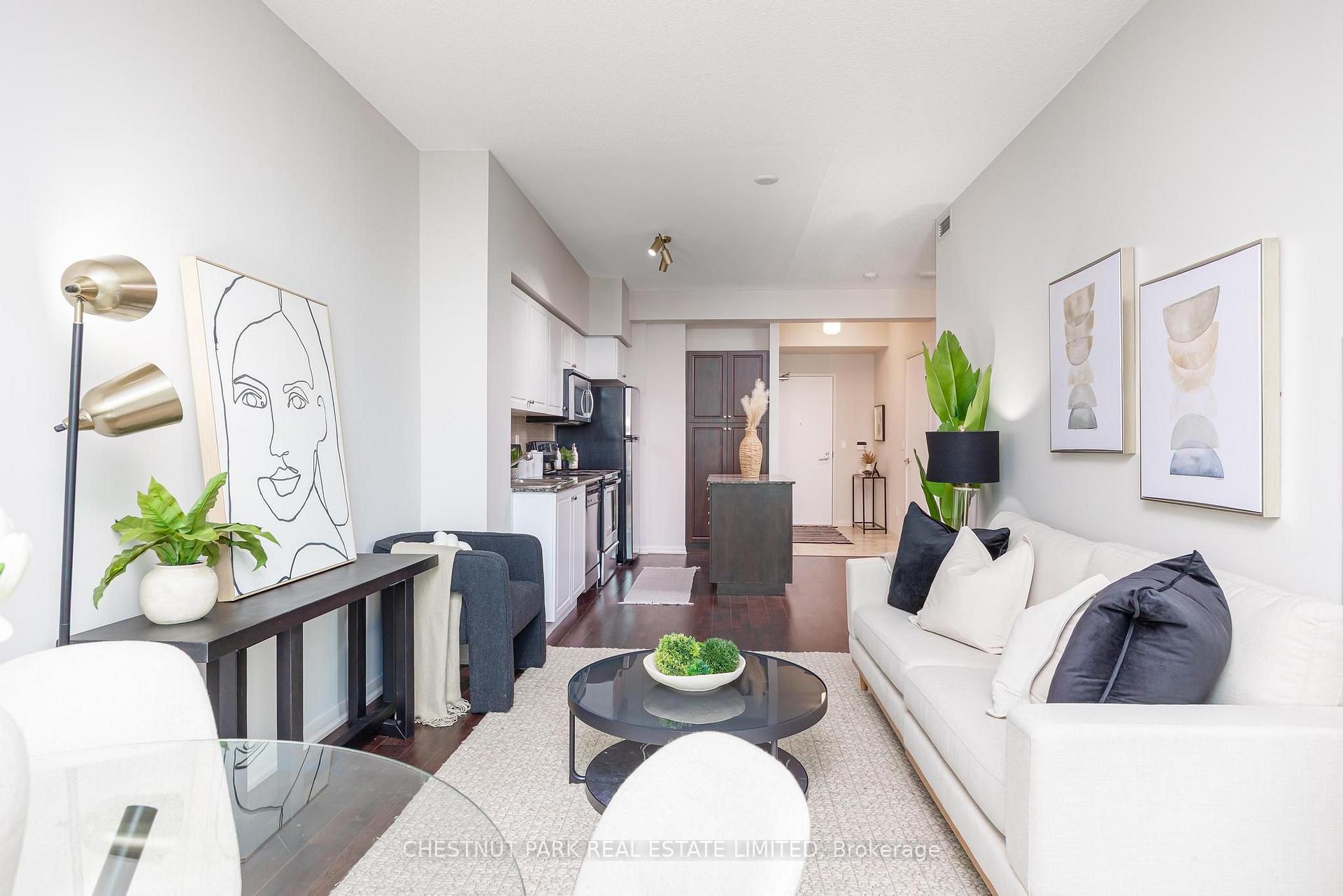 Photo 8 of Unit 808, 215 Fort York Boulevard, Toronto, Niagara — HOMEH