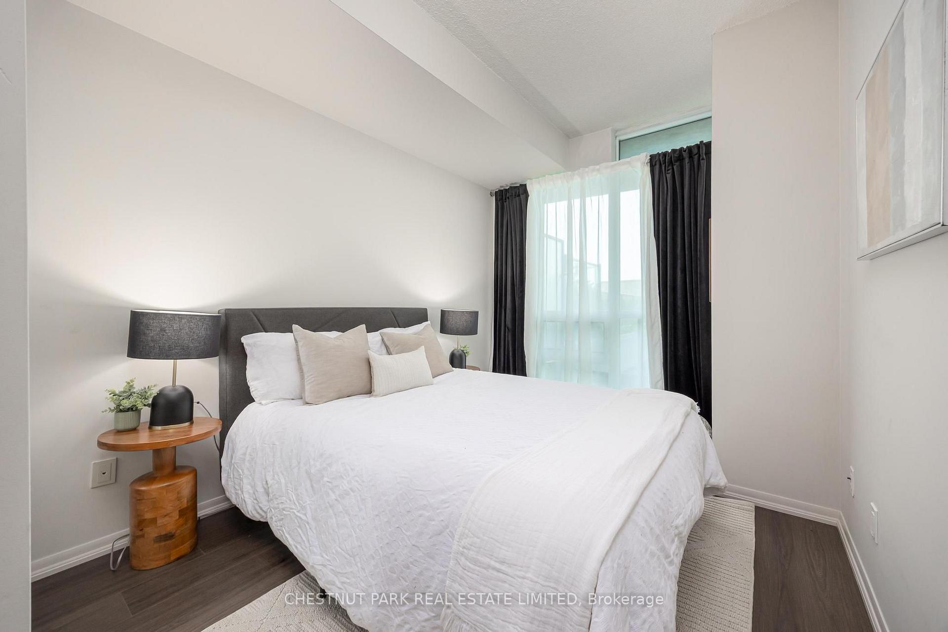 Photo 16 of Unit 808, 215 Fort York Boulevard, Toronto, Niagara — HOMEH