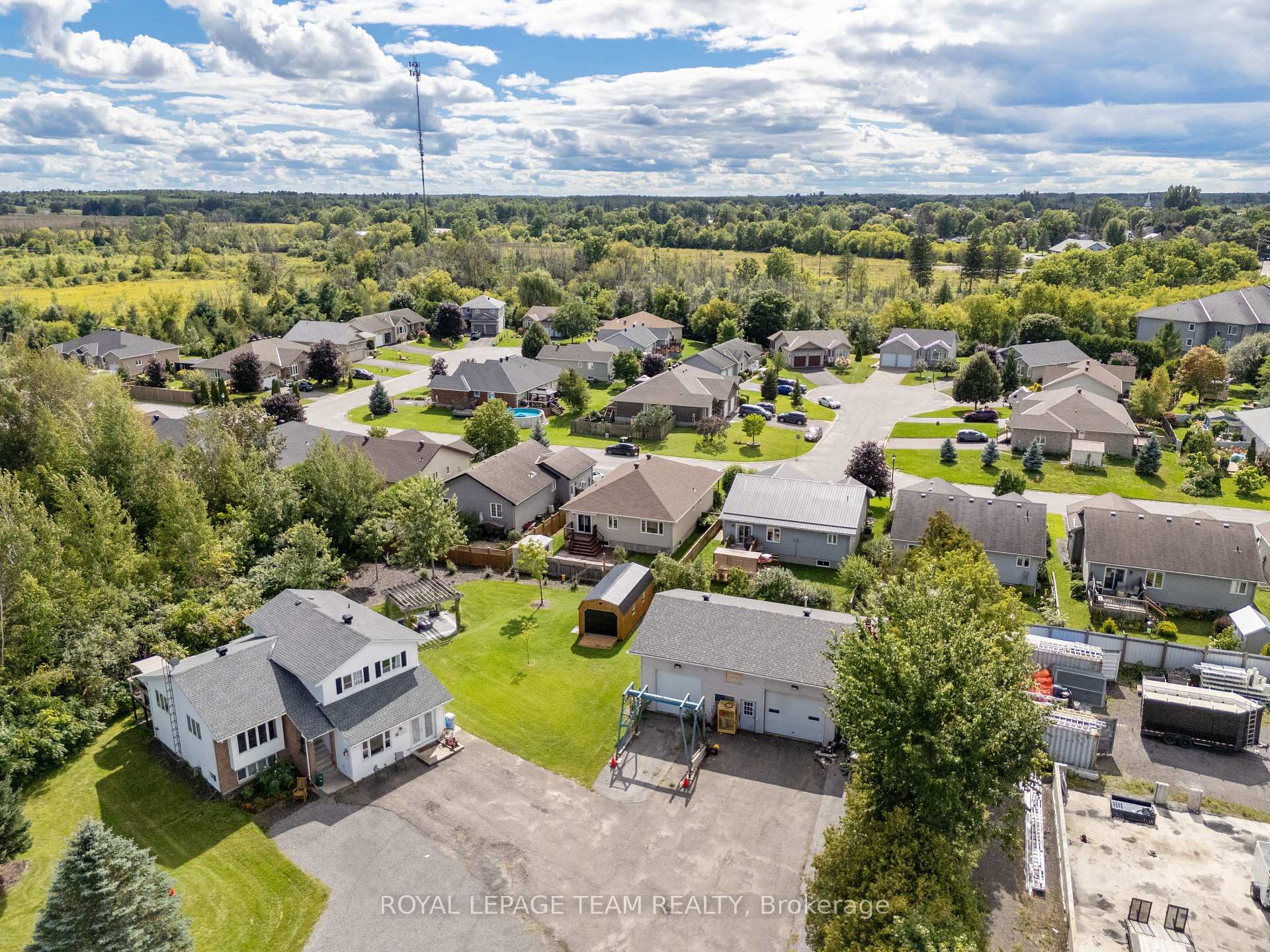 Photo 37 of 141 Raina Way, North Grenville, Kemptville — HOMEH