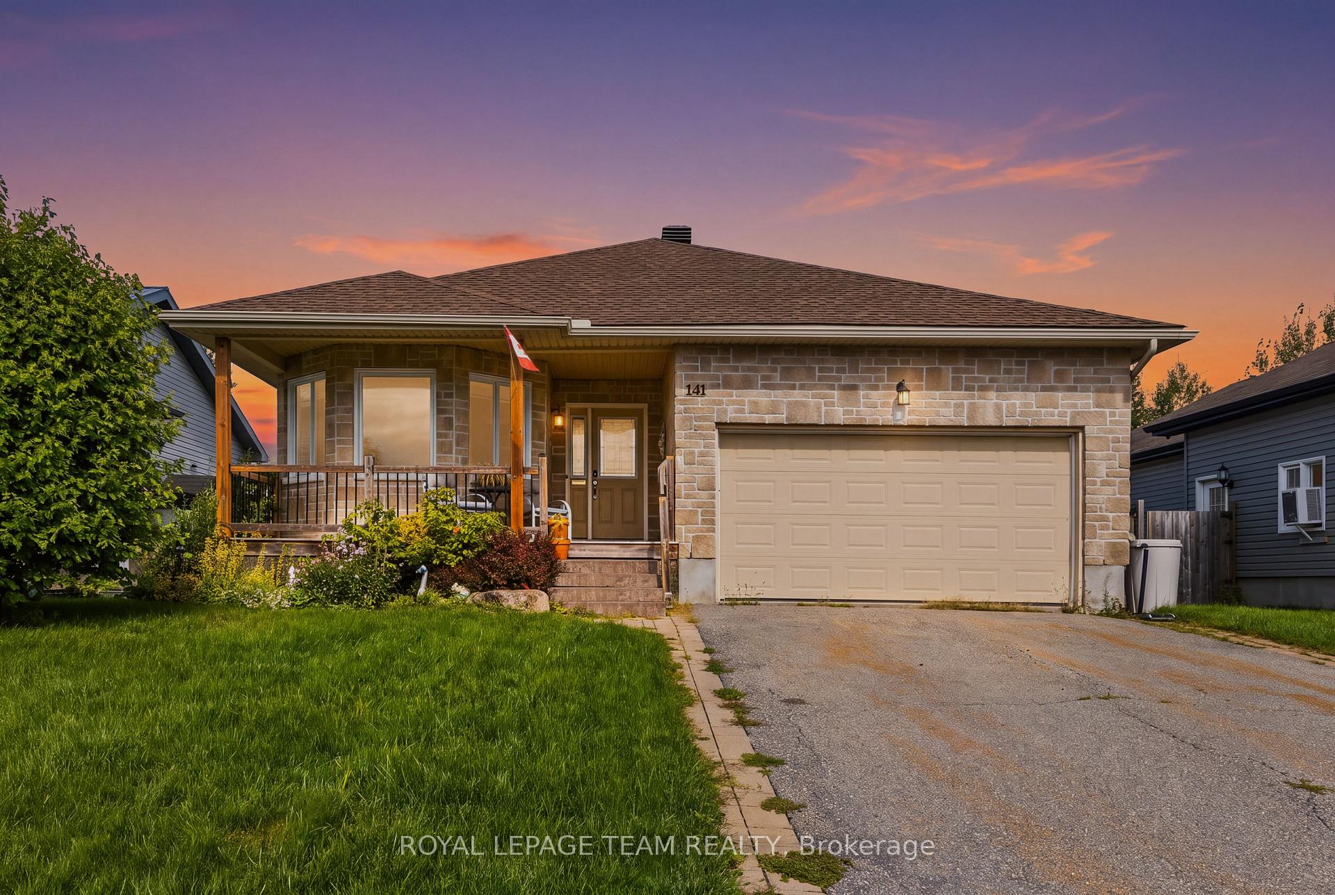 Photo 2 of 141 Raina Way, North Grenville, Kemptville — HOMEH