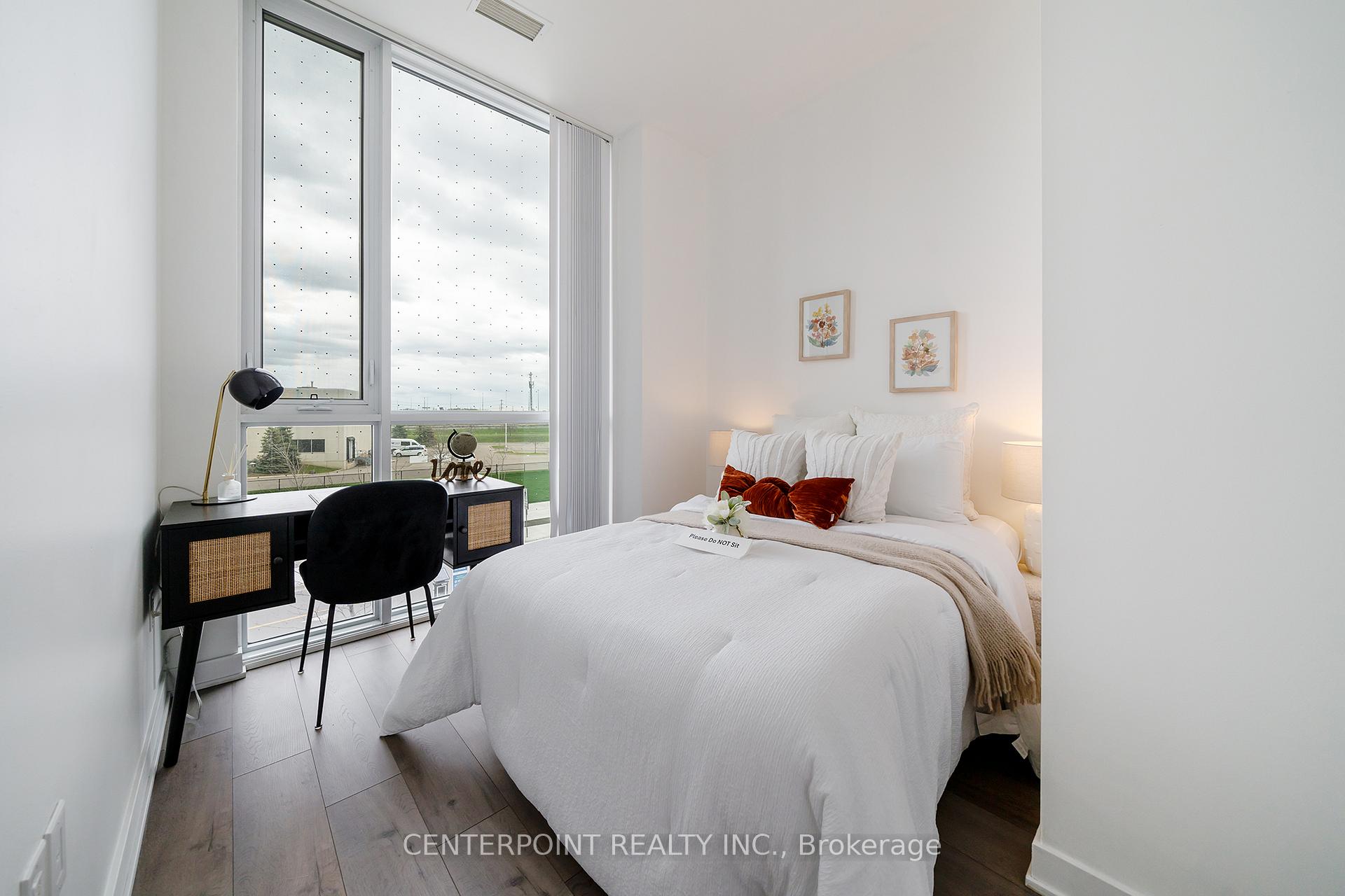 Photo 8 of Unit 219, 60 Honeycrisp Crescent, Vaughan, Vaughan Corporate Centre — HOMEH