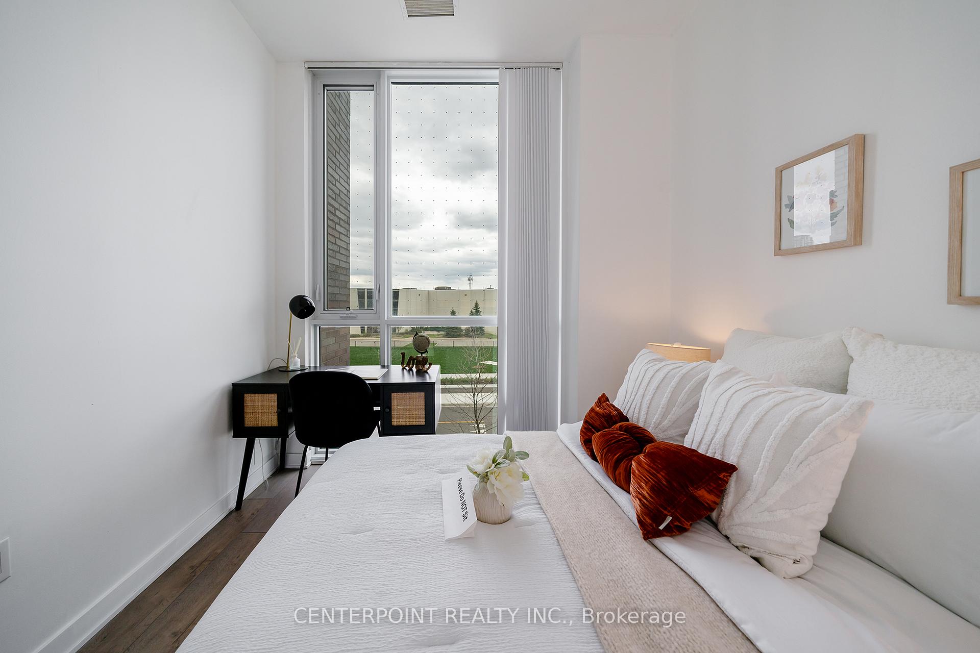 Photo 9 of Unit 219, 60 Honeycrisp Crescent, Vaughan, Vaughan Corporate Centre — HOMEH