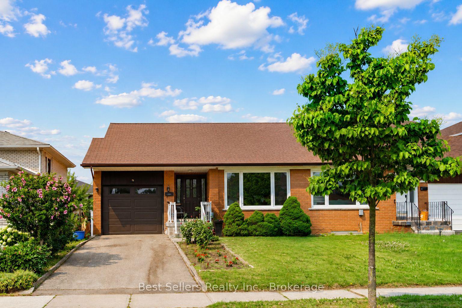 Photo 3 of 3272 Marlene Court, Mississauga, Applewood — HOMEH