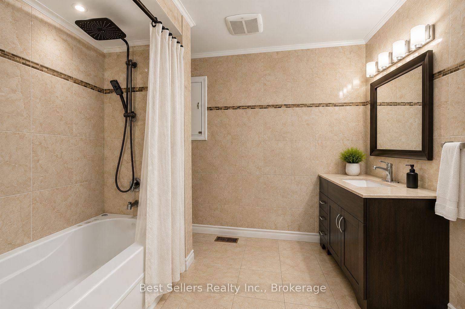 Photo 16 of 3272 Marlene Court, Mississauga, Applewood — HOMEH