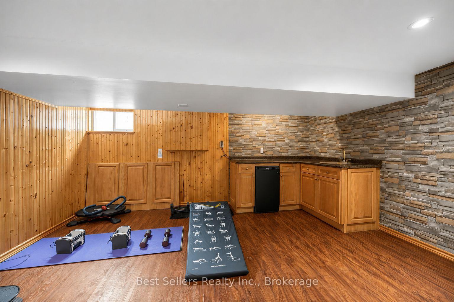 Photo 19 of 3272 Marlene Court, Mississauga, Applewood — HOMEH
