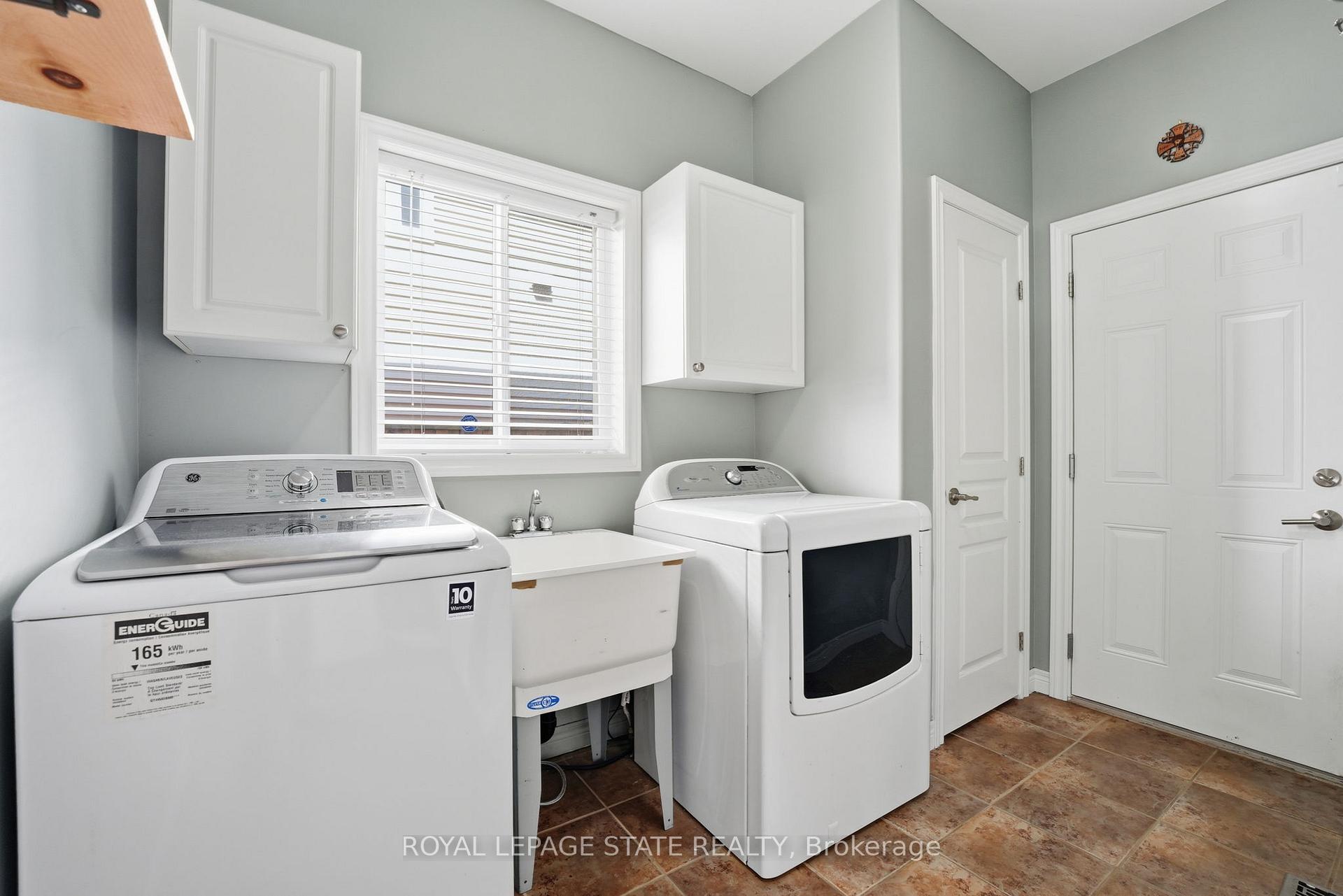 Photo 17 of 4896 Alexandra Avenue, Lincoln, Beamsville — HOMEH