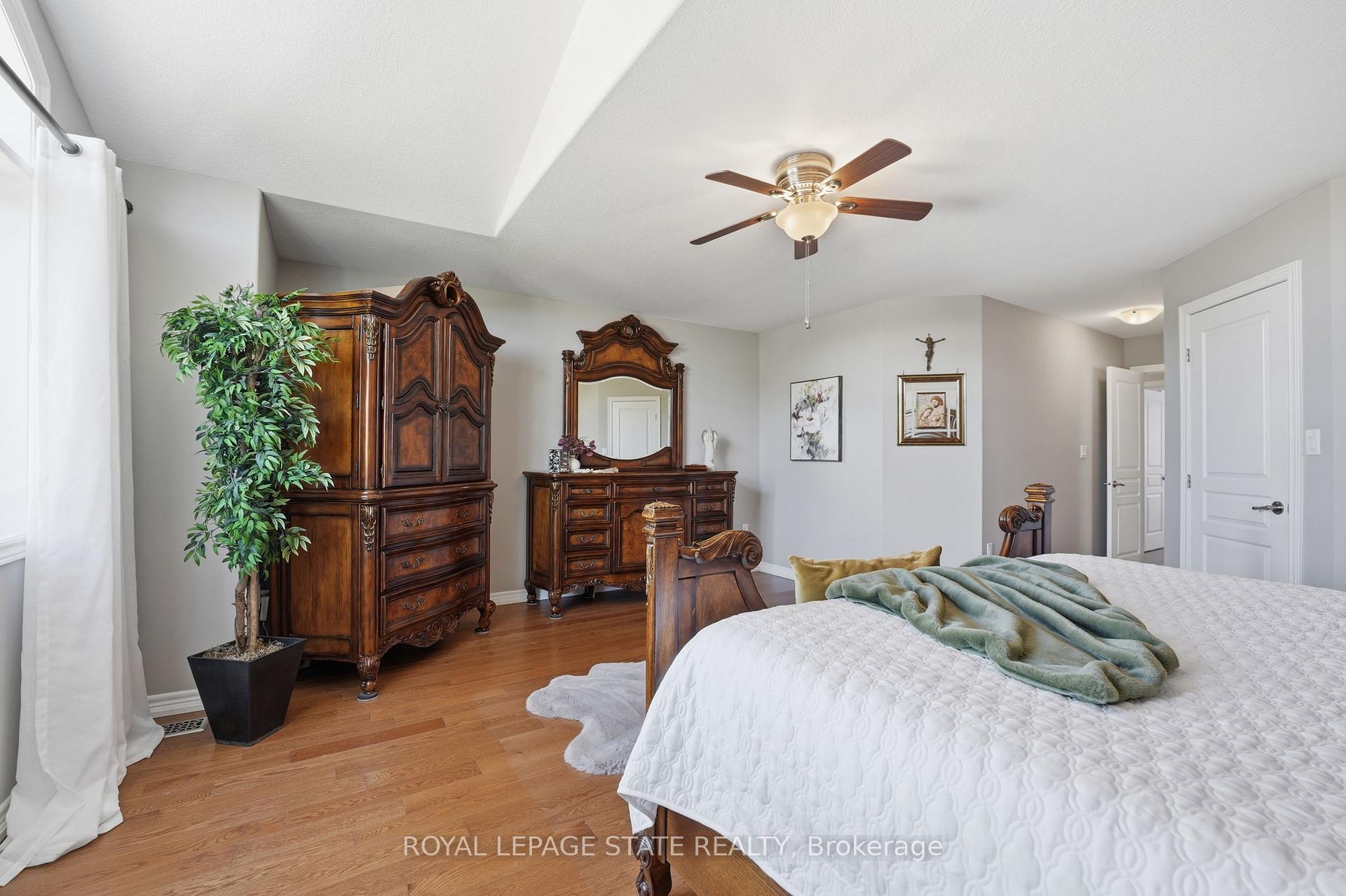 Photo 19 of 4896 Alexandra Avenue, Lincoln, Beamsville — HOMEH