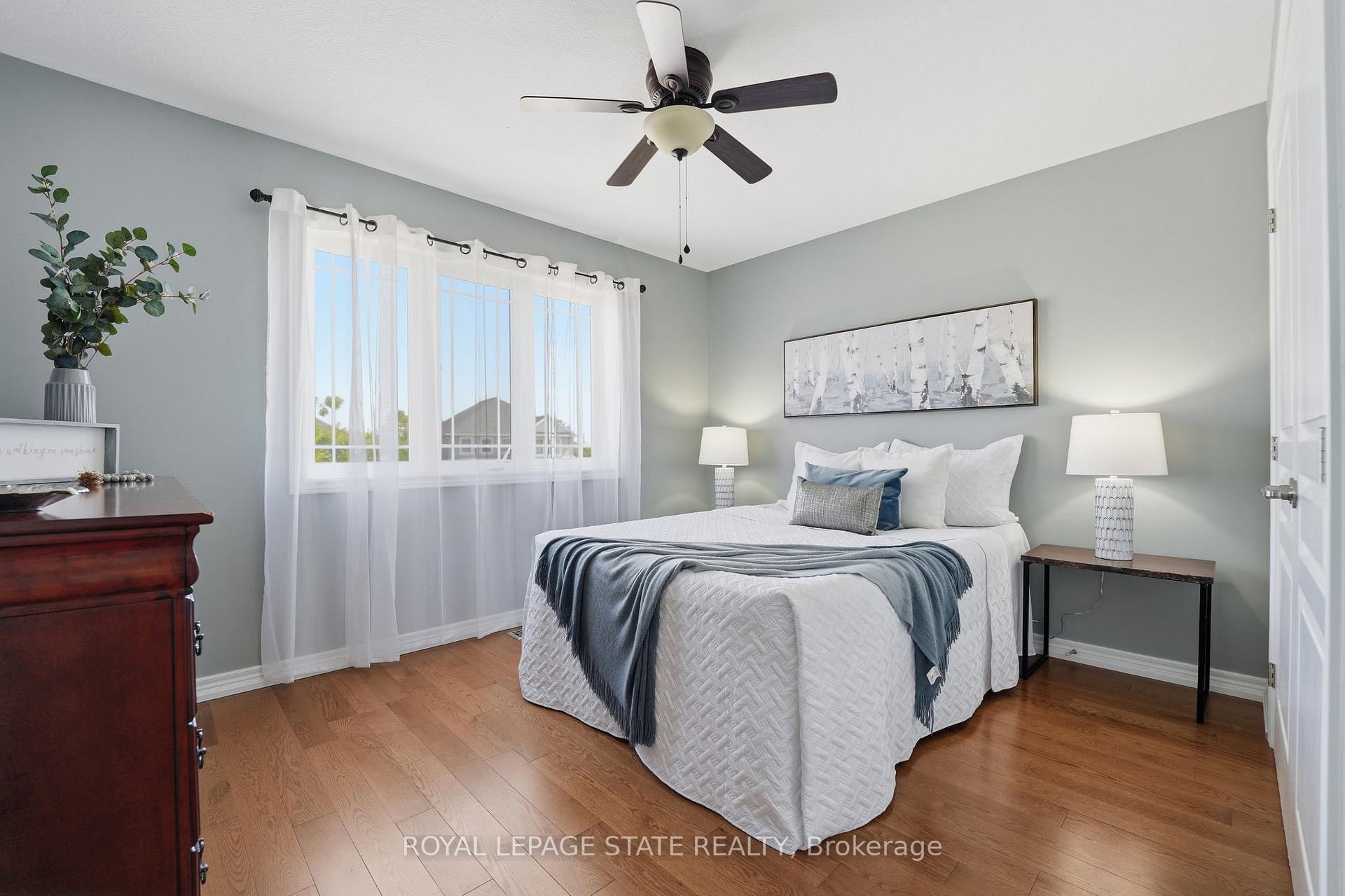 Photo 26 of 4896 Alexandra Avenue, Lincoln, Beamsville — HOMEH