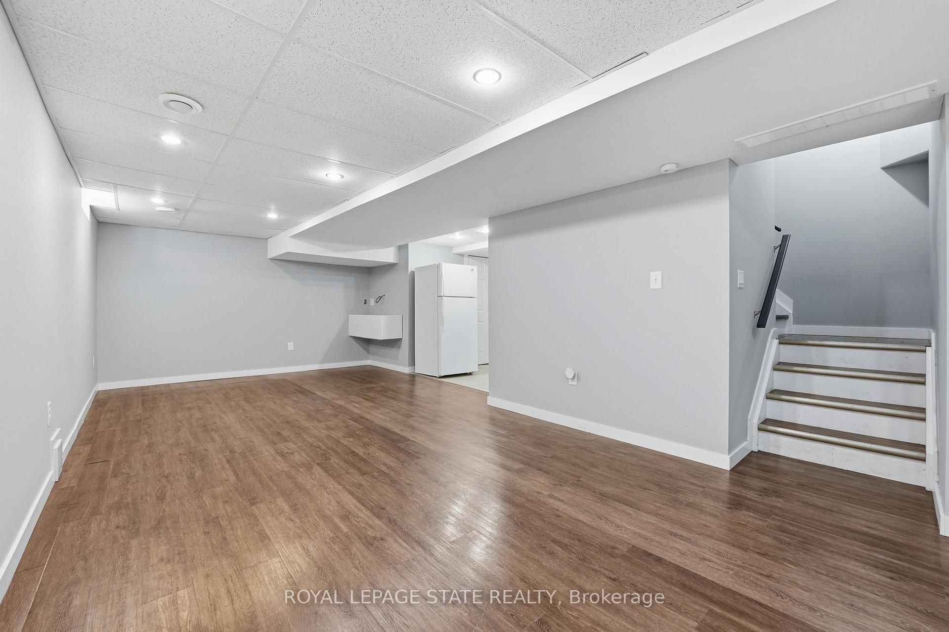 Photo 28 of 4896 Alexandra Avenue, Lincoln, Beamsville — HOMEH