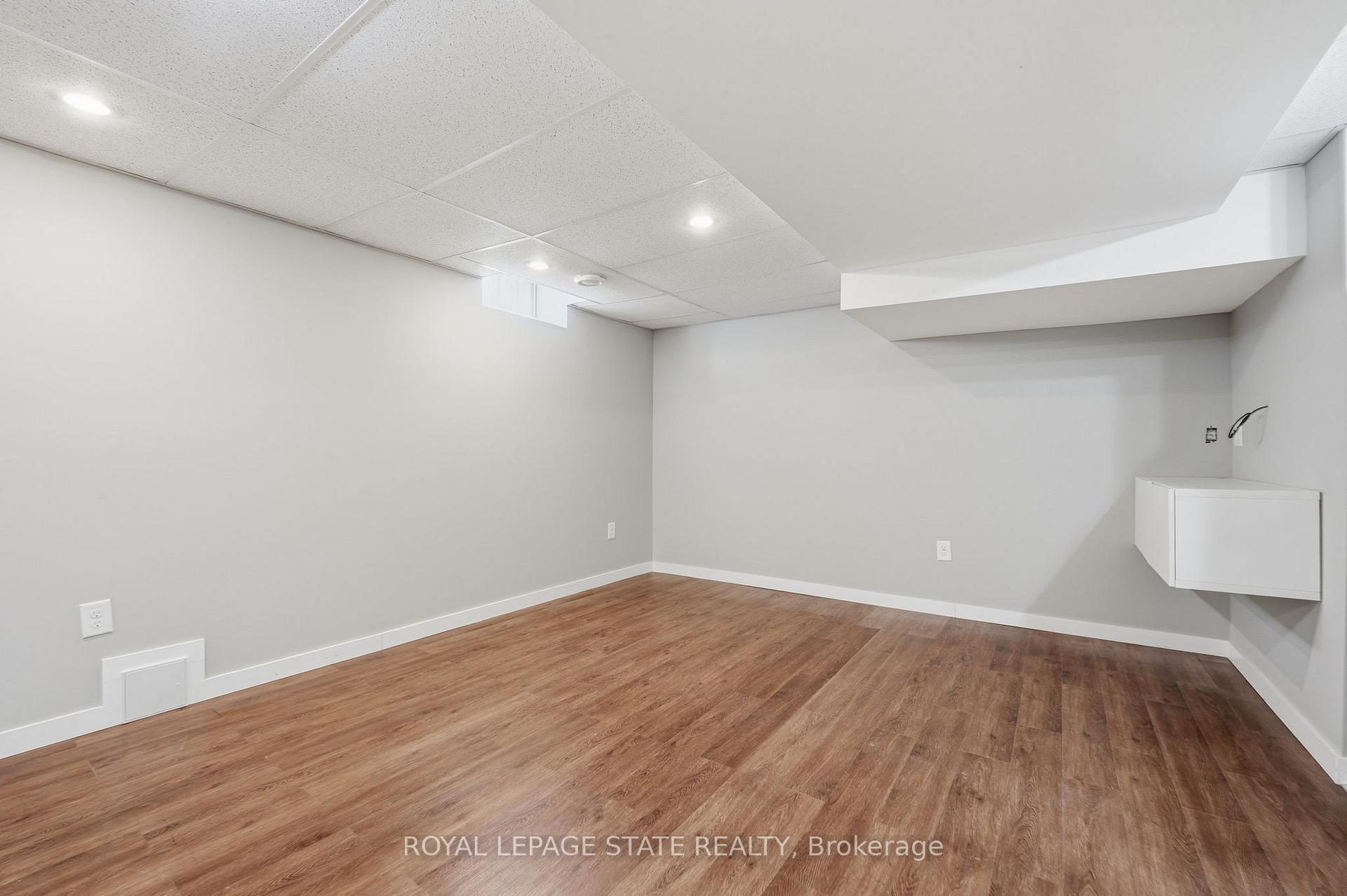 Photo 30 of 4896 Alexandra Avenue, Lincoln, Beamsville — HOMEH