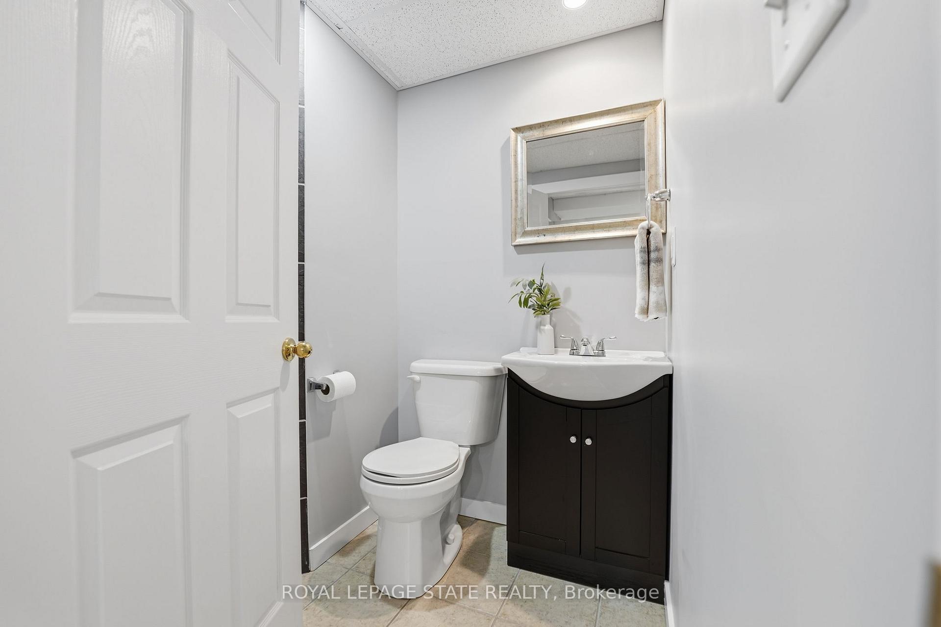 Photo 33 of 4896 Alexandra Avenue, Lincoln, Beamsville — HOMEH