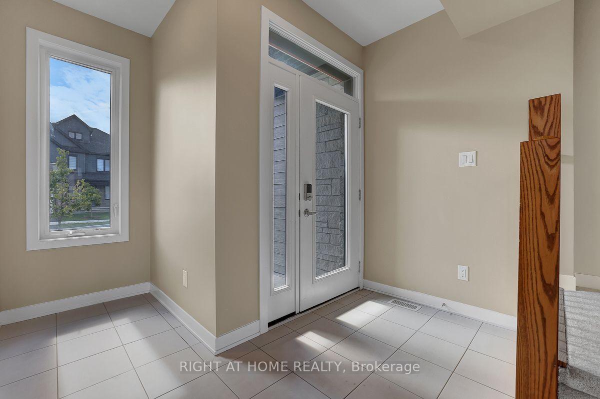 Photo 2 of 218 Conservancy Drive, Ottawa, Barrhaven - Heritage Park — HOMEH