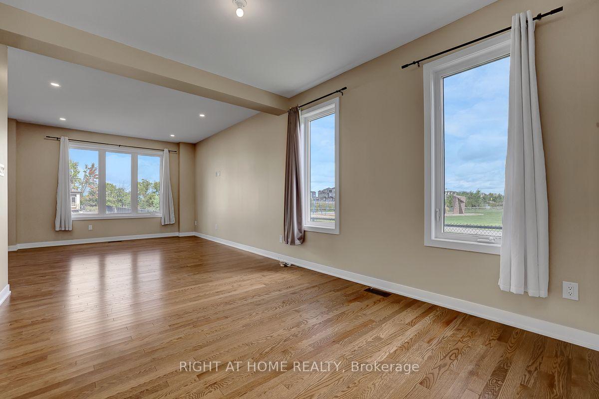 Photo 4 of 218 Conservancy Drive, Ottawa, Barrhaven - Heritage Park — HOMEH