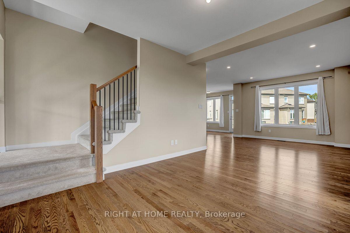 Photo 6 of 218 Conservancy Drive, Ottawa, Barrhaven - Heritage Park — HOMEH