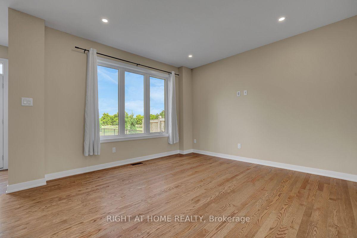 Photo 7 of 218 Conservancy Drive, Ottawa, Barrhaven - Heritage Park — HOMEH