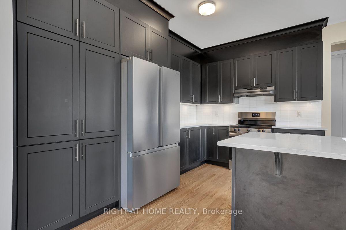 Photo 16 of 218 Conservancy Drive, Ottawa, Barrhaven - Heritage Park — HOMEH