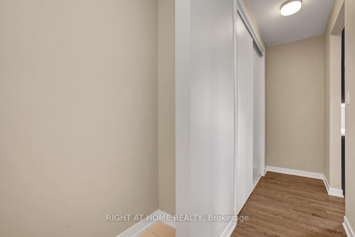 Photo 17 of 218 Conservancy Drive, Ottawa, Barrhaven - Heritage Park — HOMEH