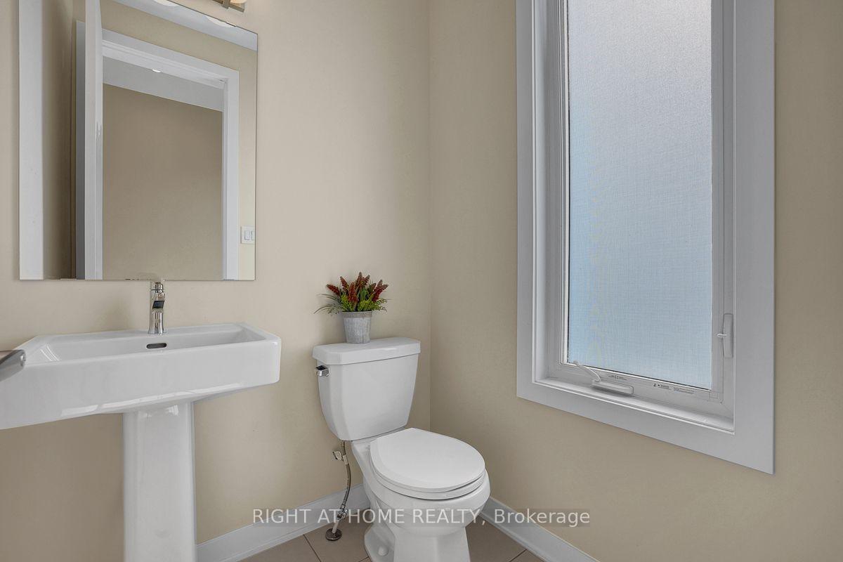Photo 18 of 218 Conservancy Drive, Ottawa, Barrhaven - Heritage Park — HOMEH
