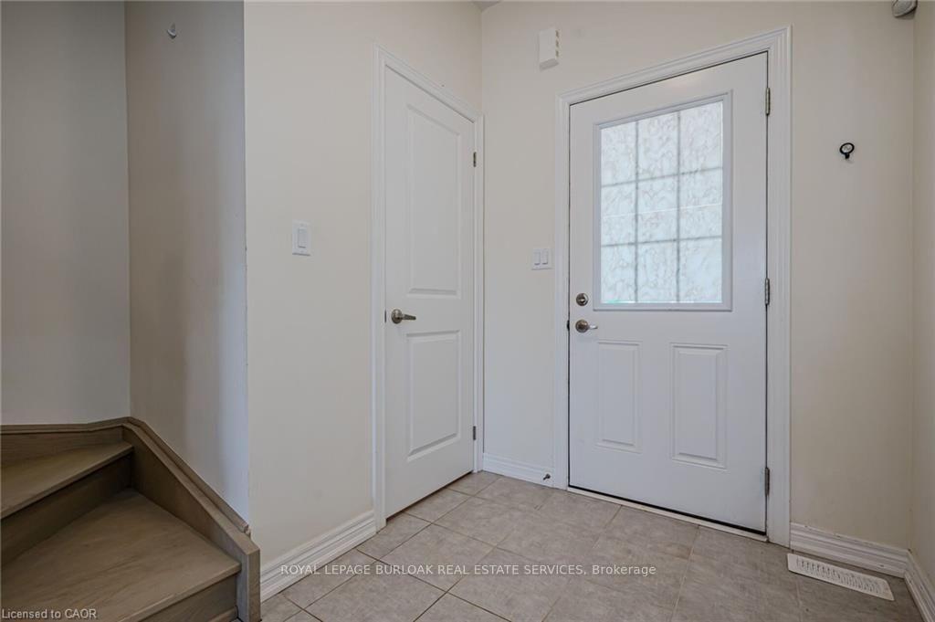 Photo 15 of 91 Pinot Crescent, Hamilton, Fruitland — HOMEH