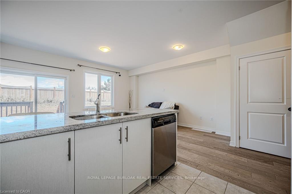 Photo 22 of 91 Pinot Crescent, Hamilton, Fruitland — HOMEH