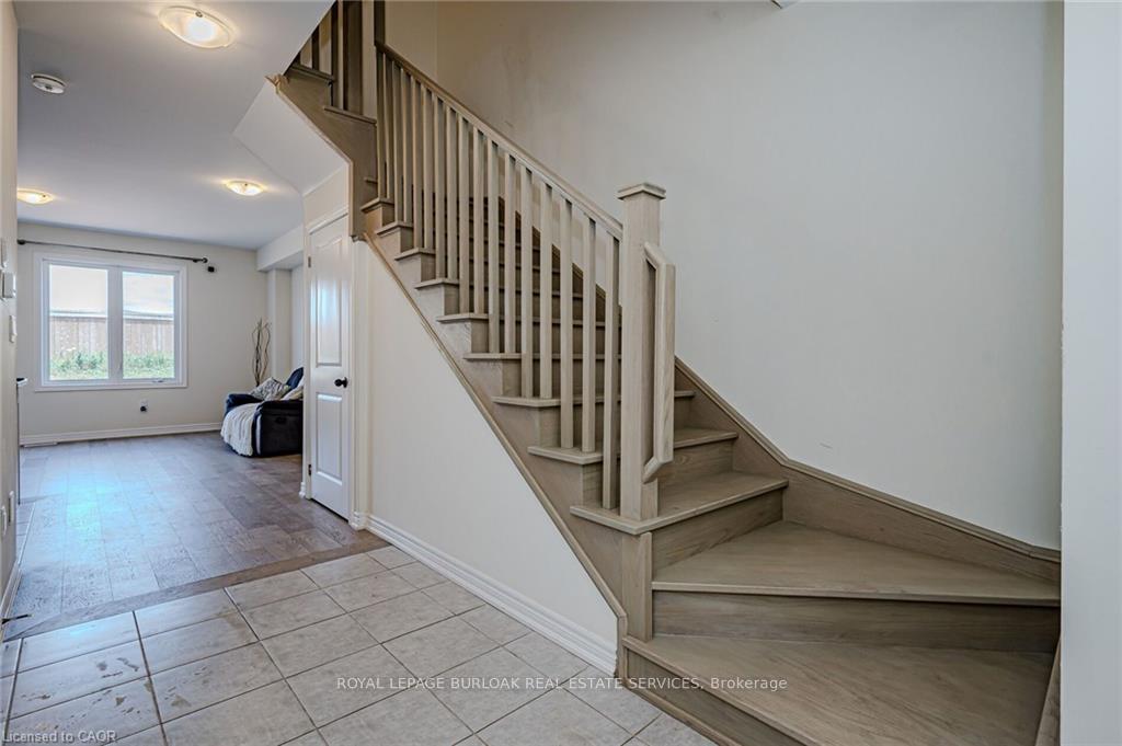 Photo 25 of 91 Pinot Crescent, Hamilton, Fruitland — HOMEH