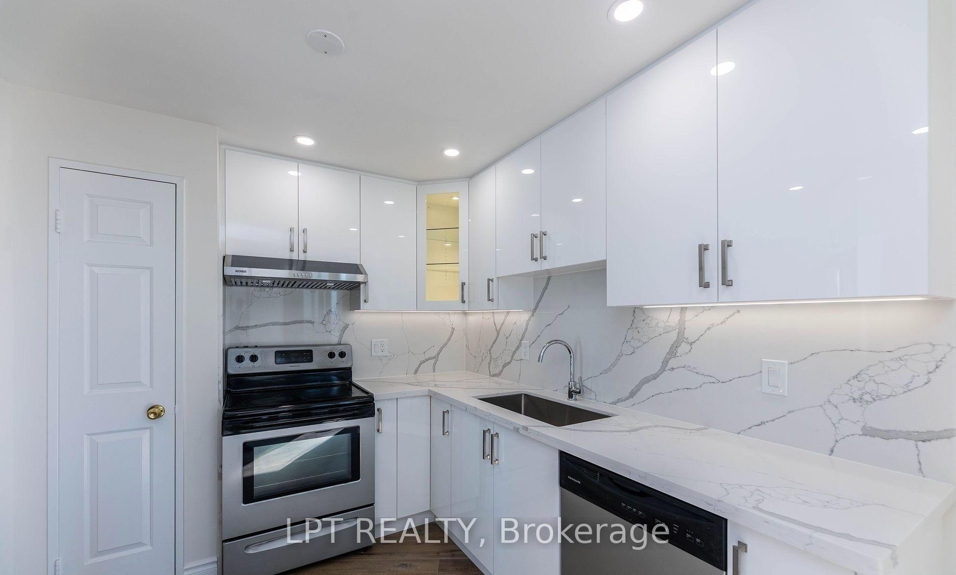 Photo 12 of Unit ph7, 175 Bamburgh Circle, Scarborough, Steeles — HOMEH