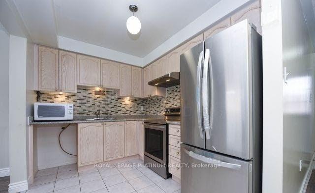 Photo 10 of 80 Lake Louise Drive, Brampton, Fletcher's Meadow — HOMEH