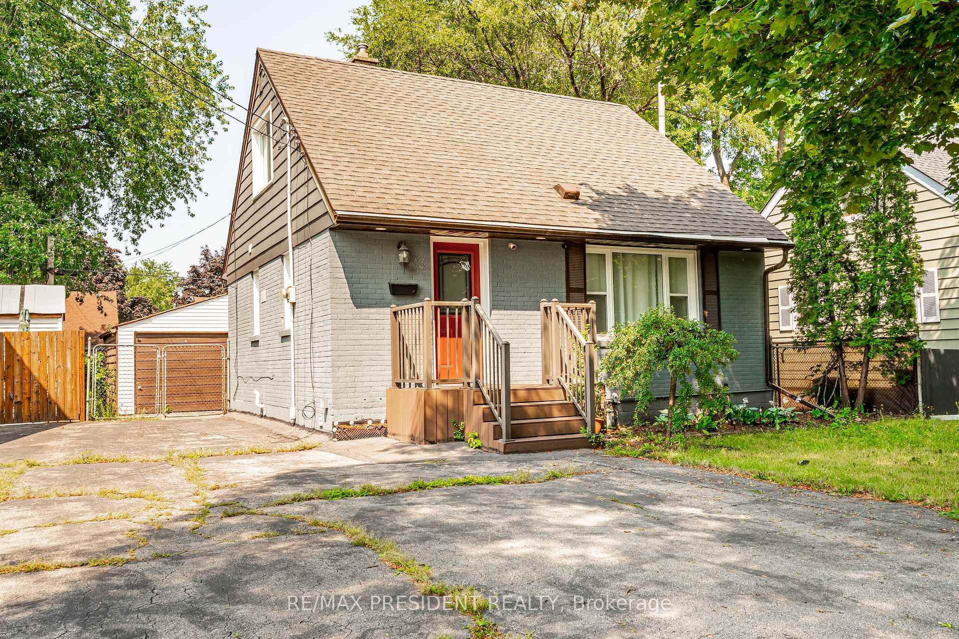 Photo 2 of 13 Lewis Street, Hamilton, McQuesten — HOMEH