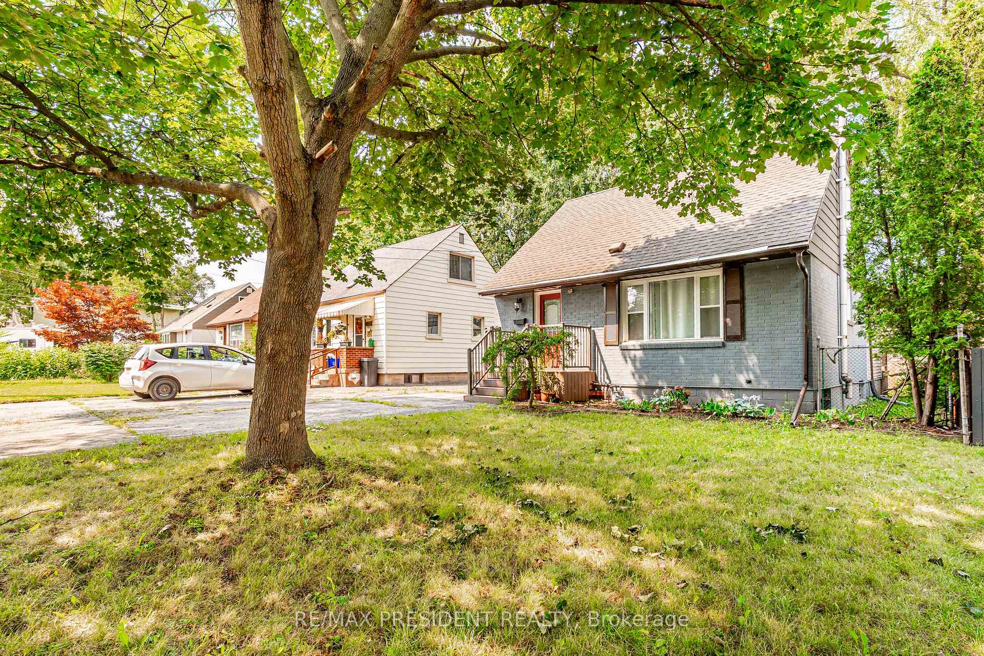 Photo 4 of 13 Lewis Street, Hamilton, McQuesten — HOMEH