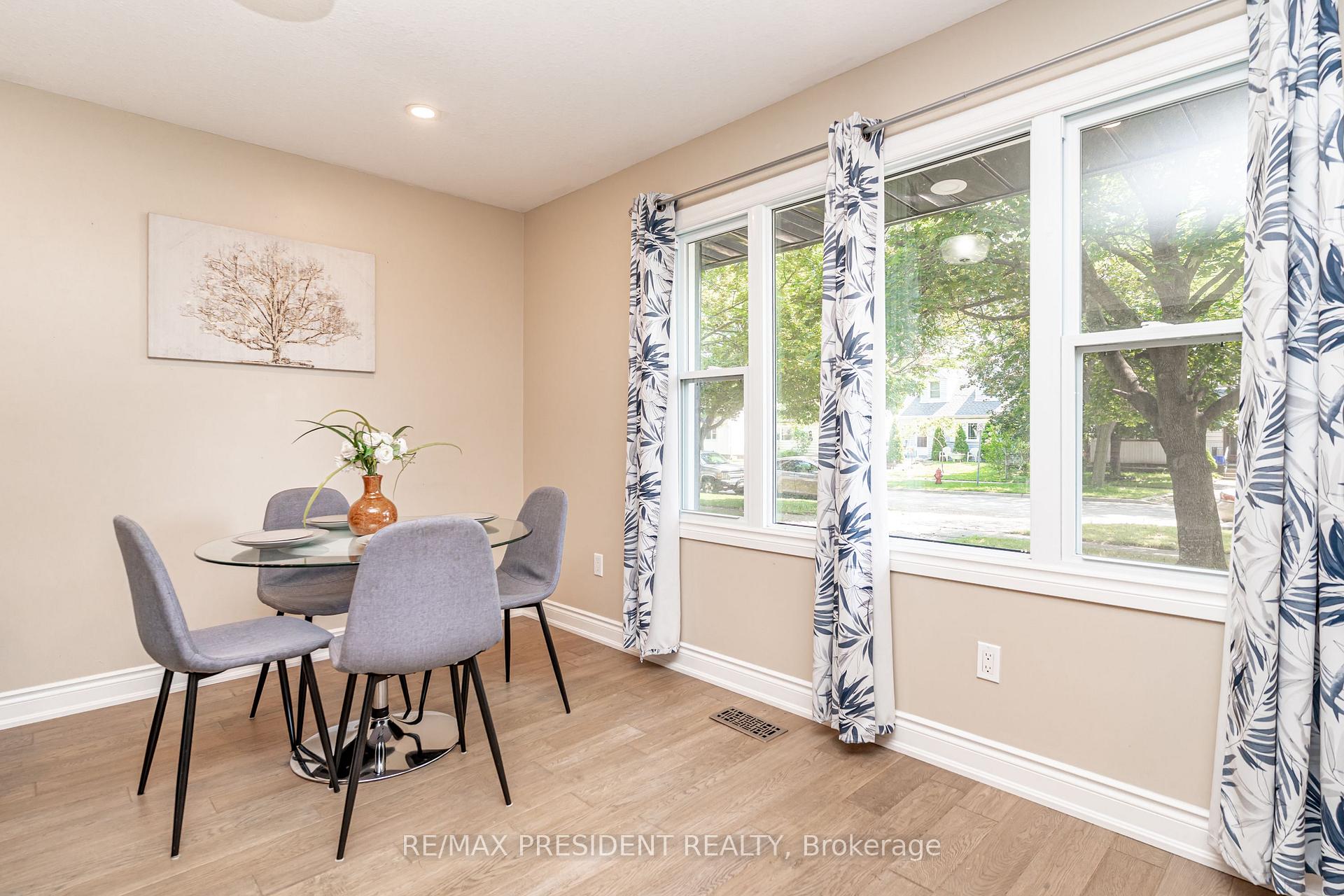Photo 11 of 13 Lewis Street, Hamilton, McQuesten — HOMEH