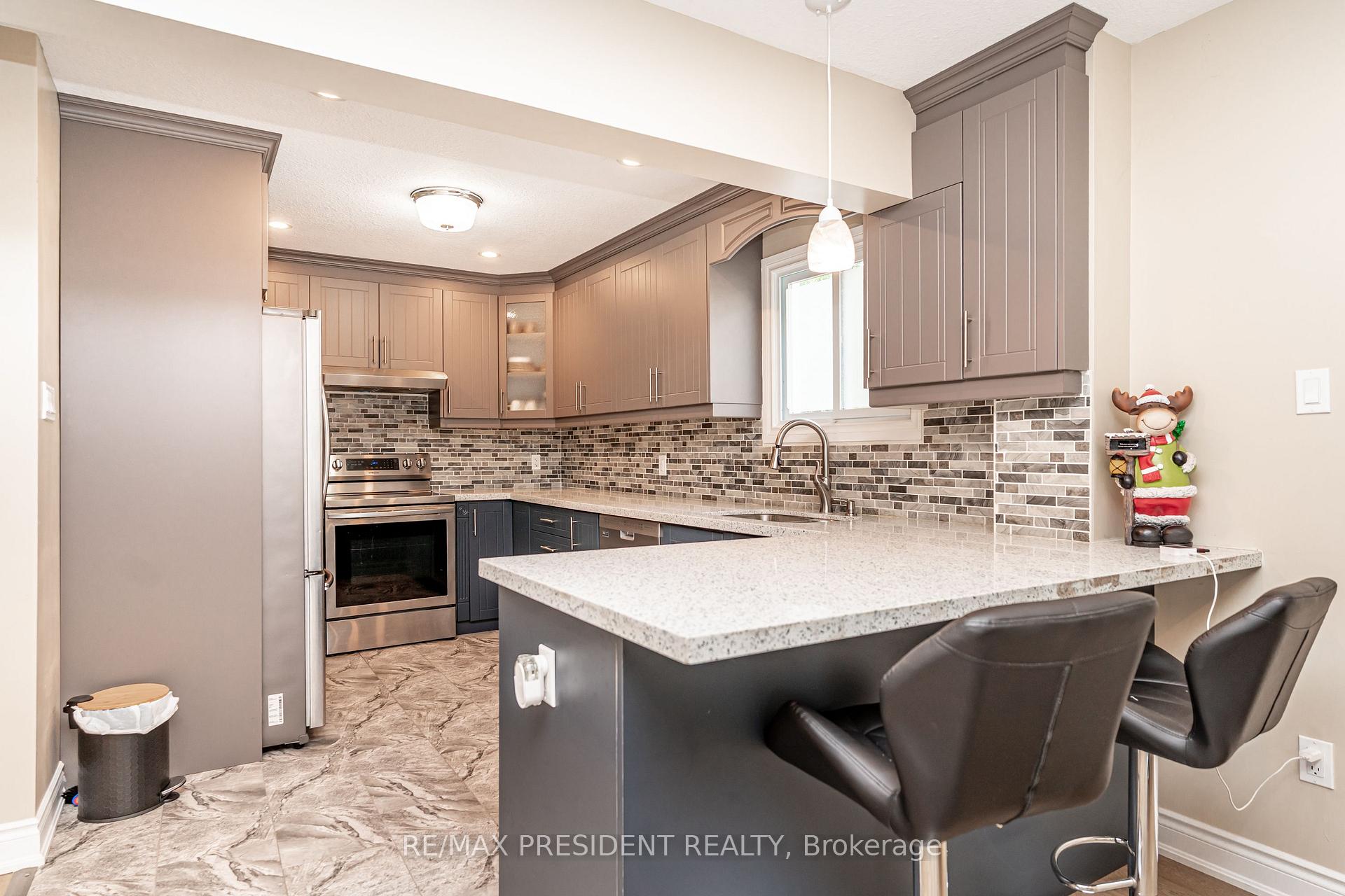 Photo 13 of 13 Lewis Street, Hamilton, McQuesten — HOMEH