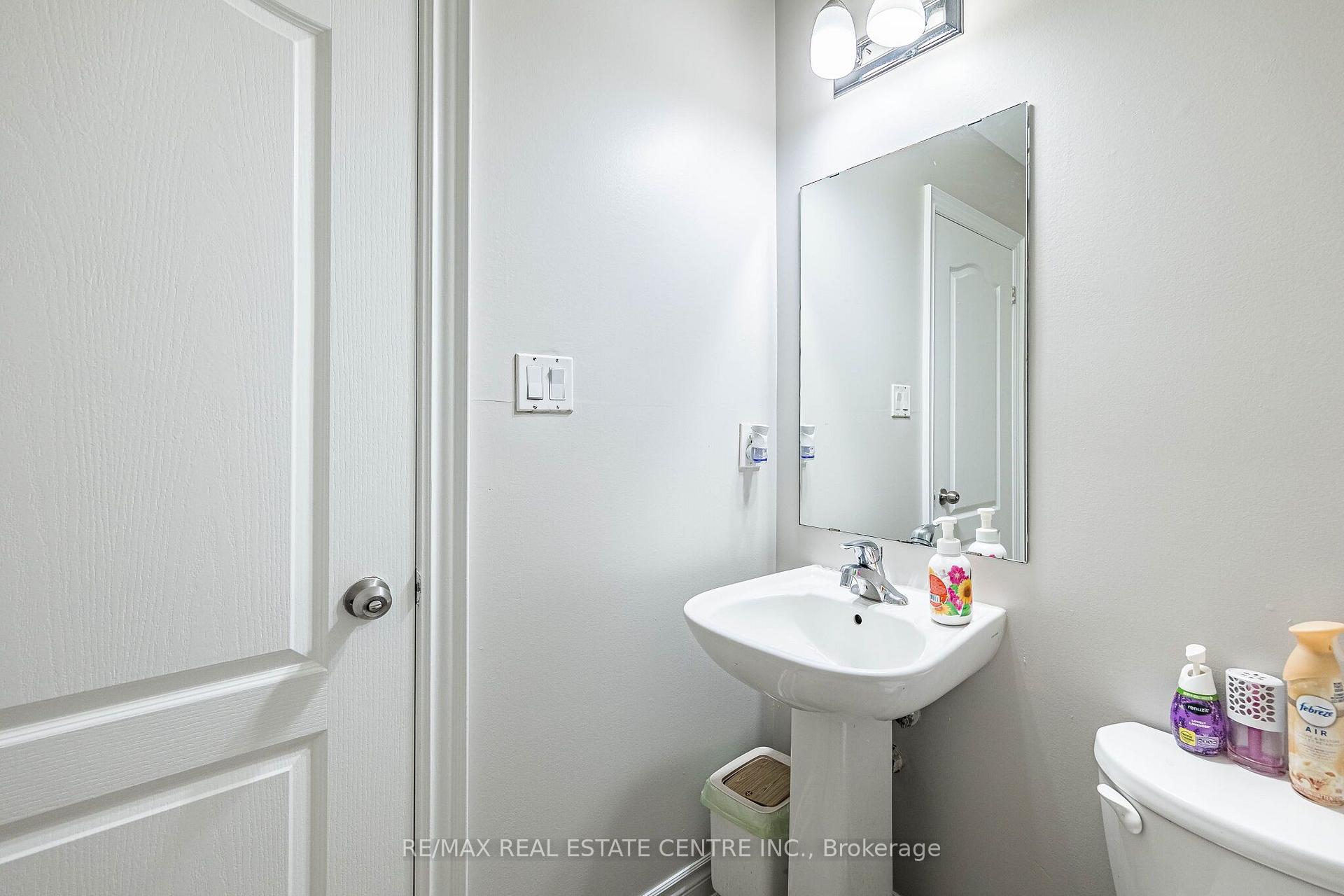 Photo 21 of 9 Loftsmoor Drive, Brampton, Sandringham-Wellington — HOMEH