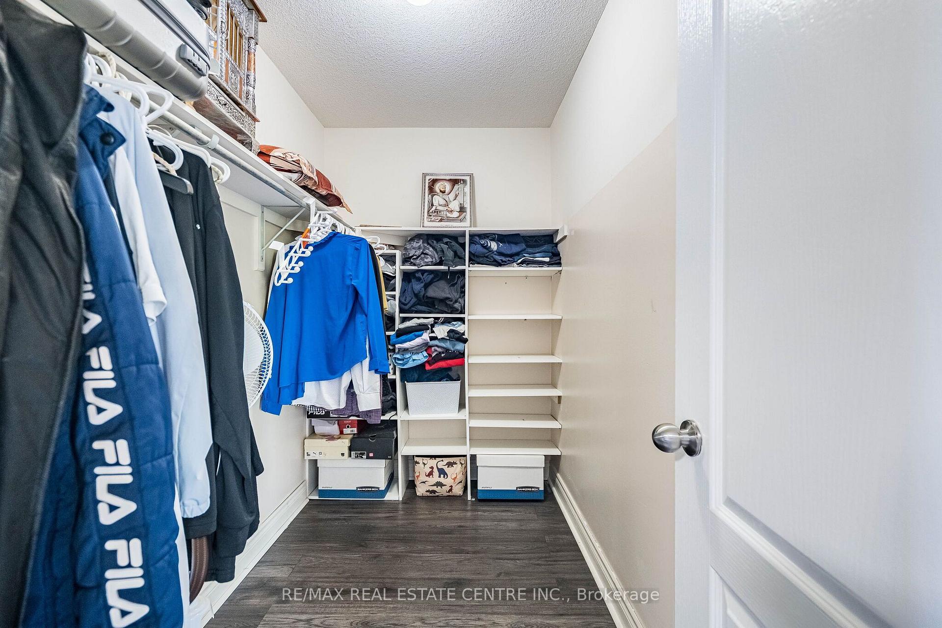 Photo 27 of 9 Loftsmoor Drive, Brampton, Sandringham-Wellington — HOMEH